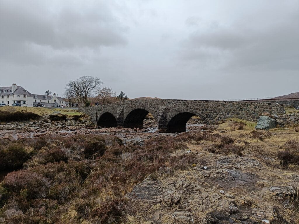 Sligachan Old Bridge Puente viejo de Sligachan Isla de Skye