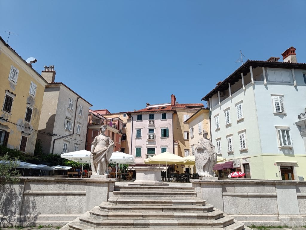 Qué ver en Piran: Plaza 1 de mayo