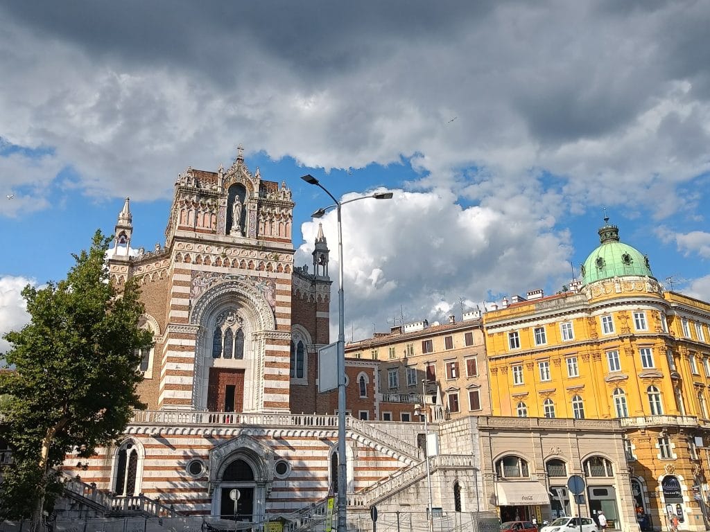 Qué ver en Rijeka - Palacio Ploech