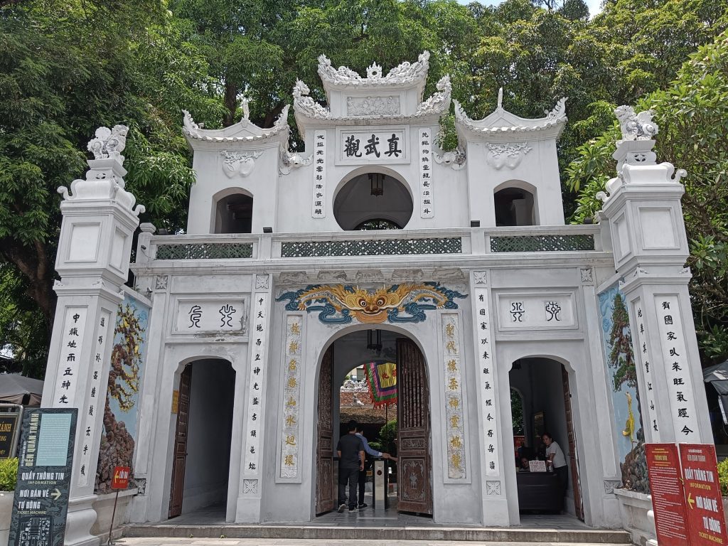 Qué ver en Hanoi Templo Quan Thanh